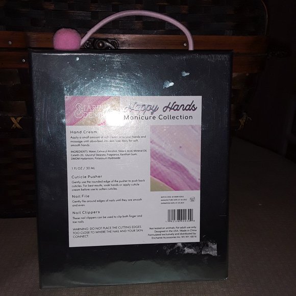 Marina & Demme Happy Hands Manicure Collection Gift Set NEW - Picture 5 of 6